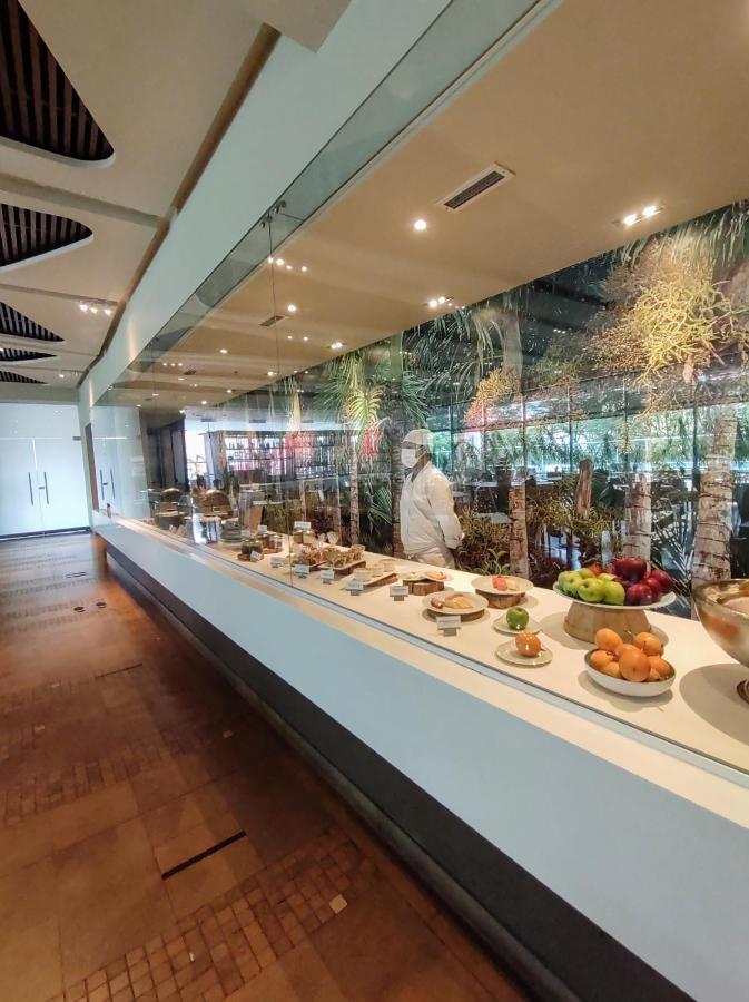 Estelar Villavicencio Hotel & Centro De Convenciones Exterior photo The buffet at the lounge