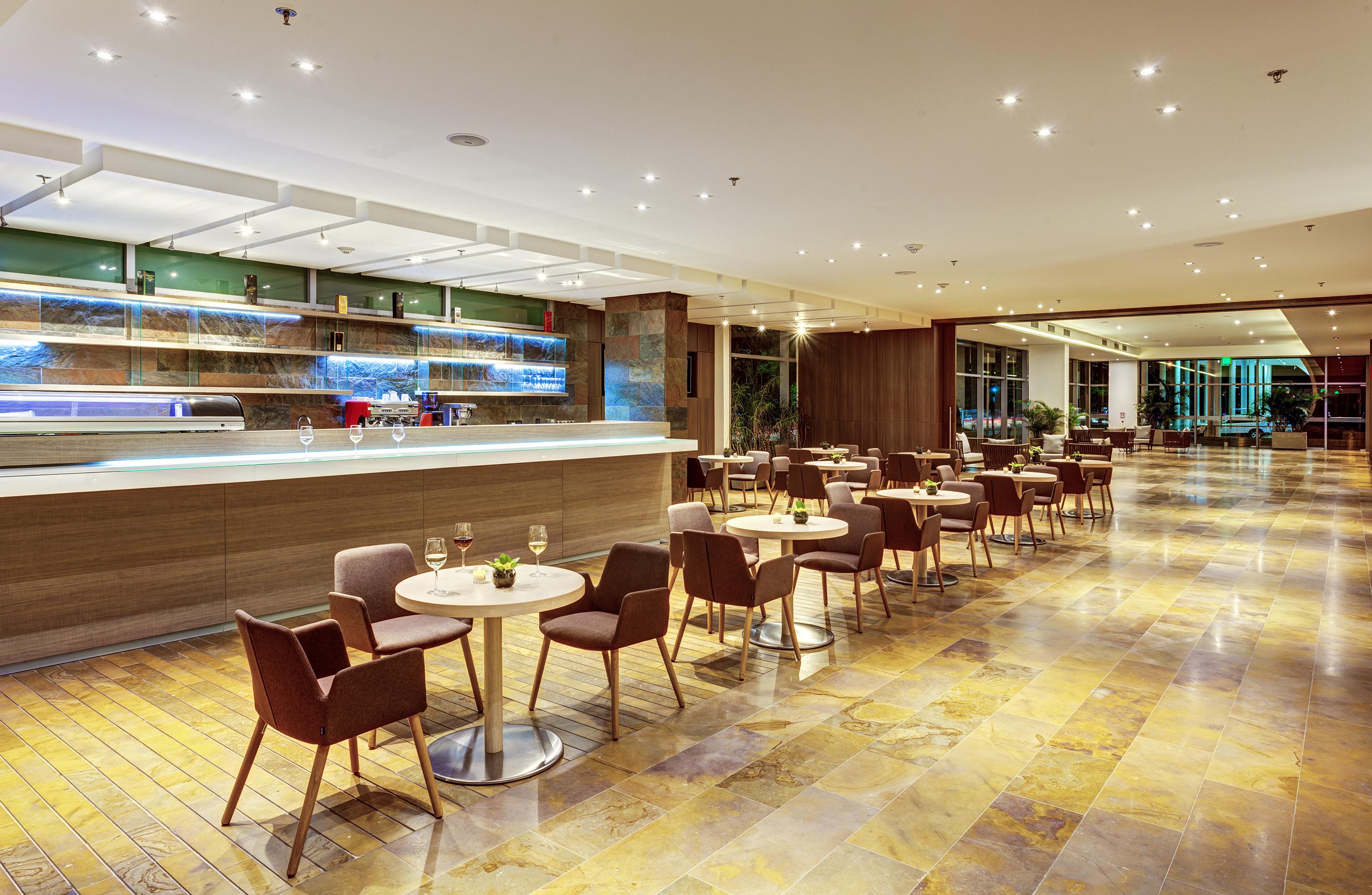 Estelar Villavicencio Hotel & Centro De Convenciones Exterior photo The lounge at the airport