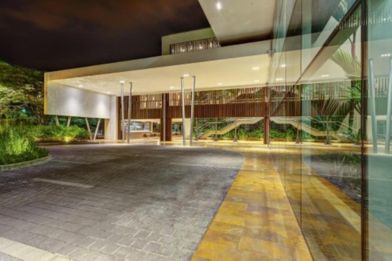 Estelar Villavicencio Hotel & Centro De Convenciones Exterior photo The main entrance of the hotel